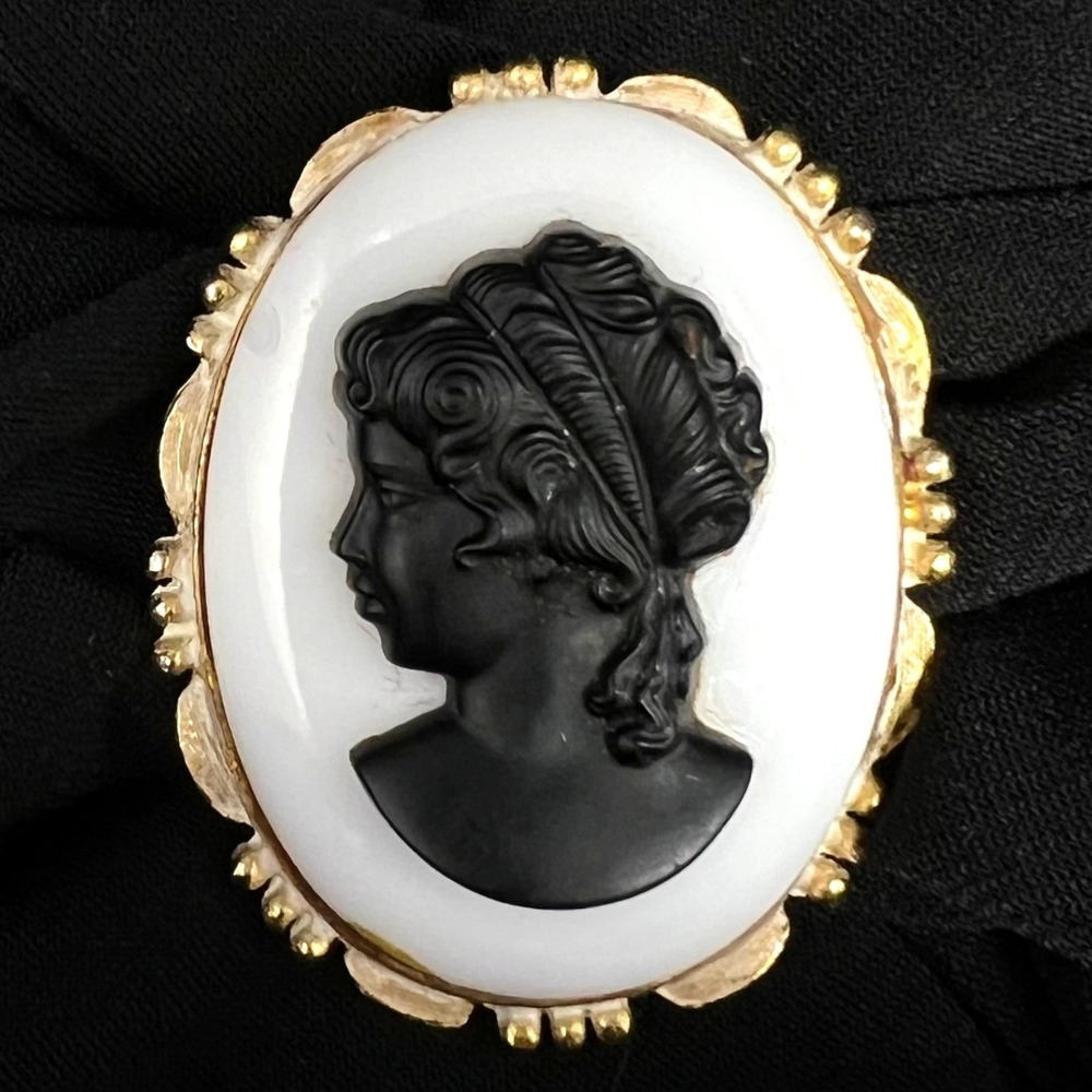 Cameo Brooch Pendant Vintage Glass White Black Gold Tone Metal Setting + Bail
